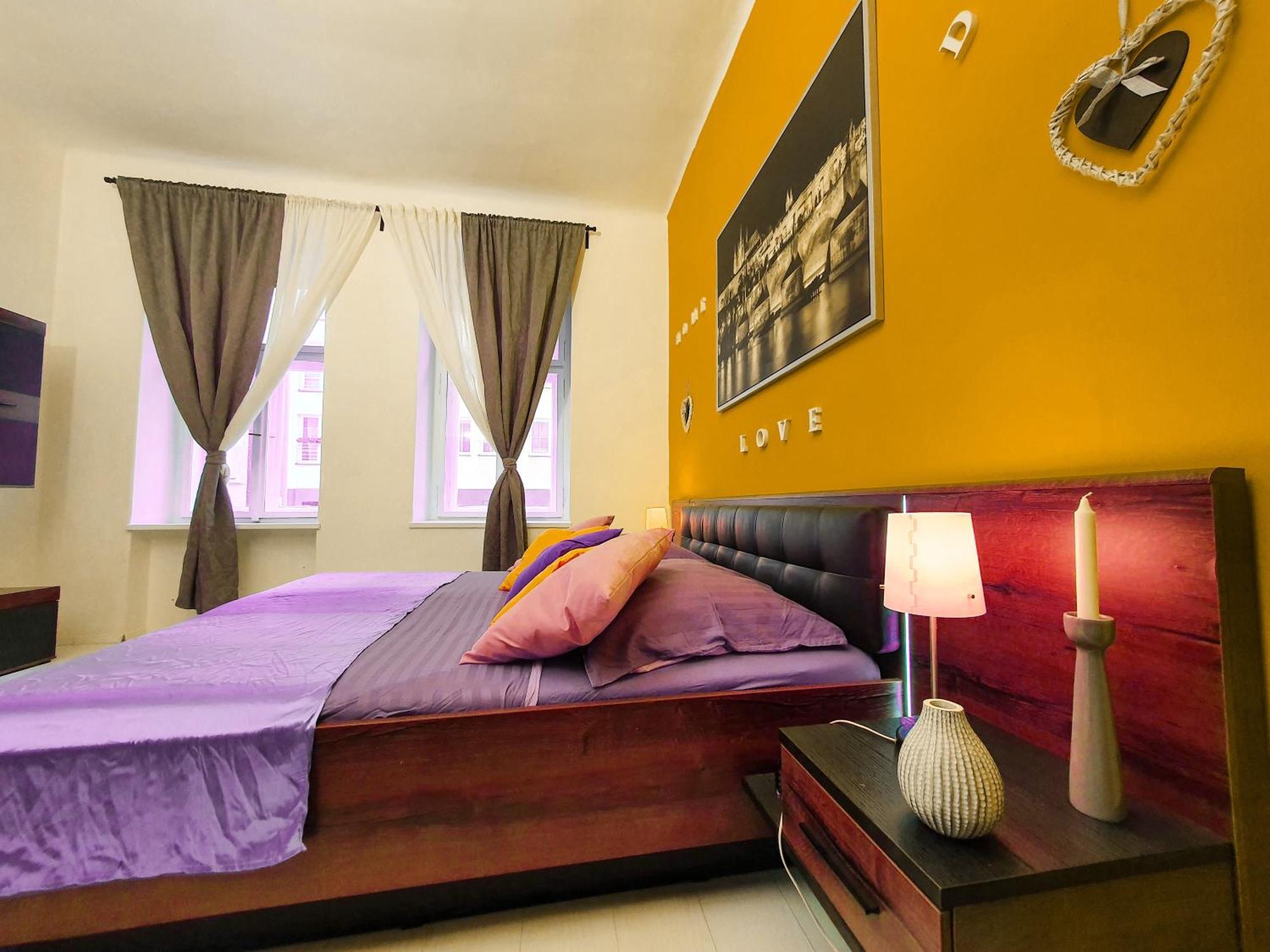 Apartment In The Center Of Прага Экстерьер фото